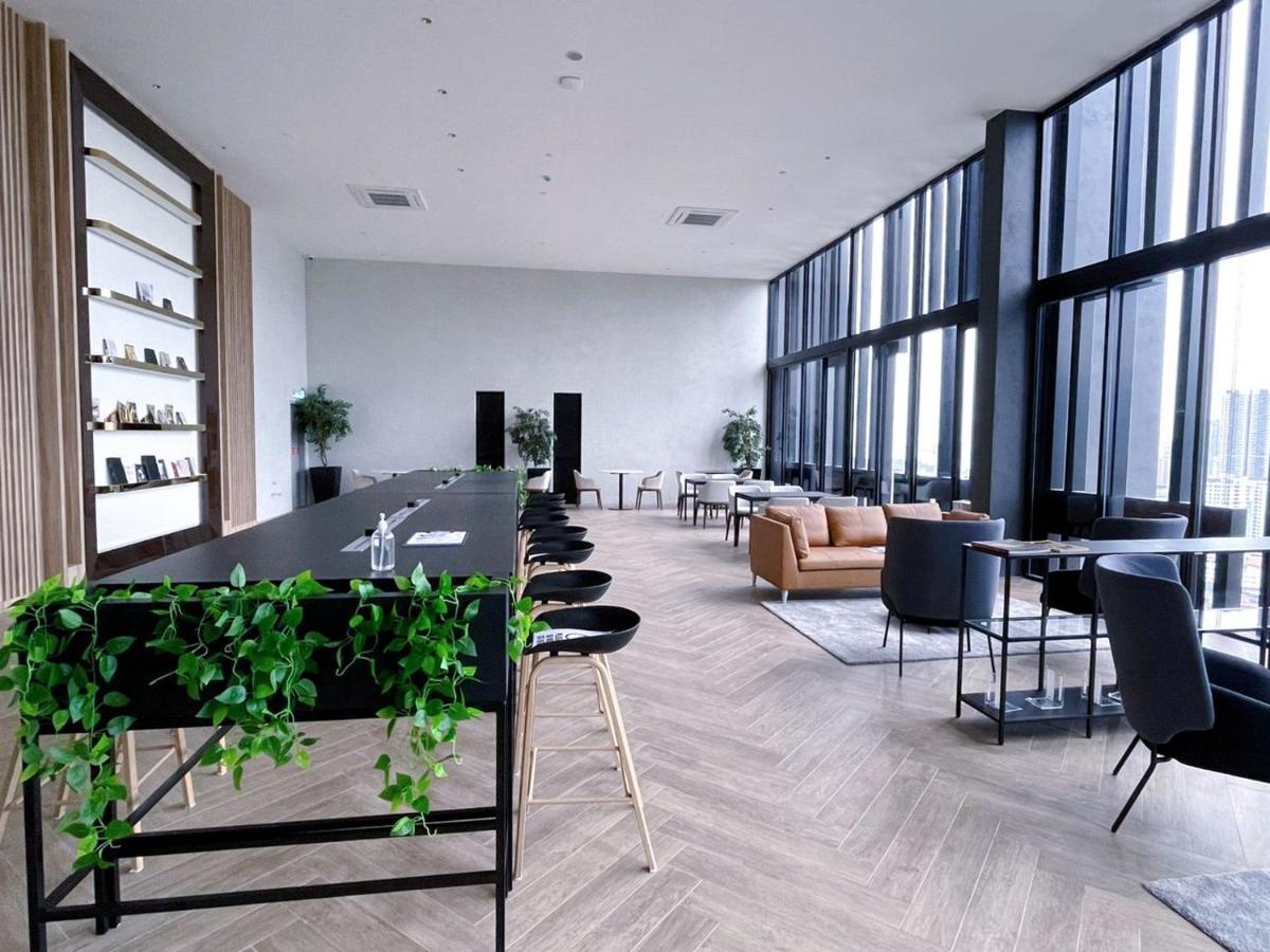 13A Beacon Executive Suites #Rooftoppool #Luxurysuites Джордж Таун Екстериор снимка